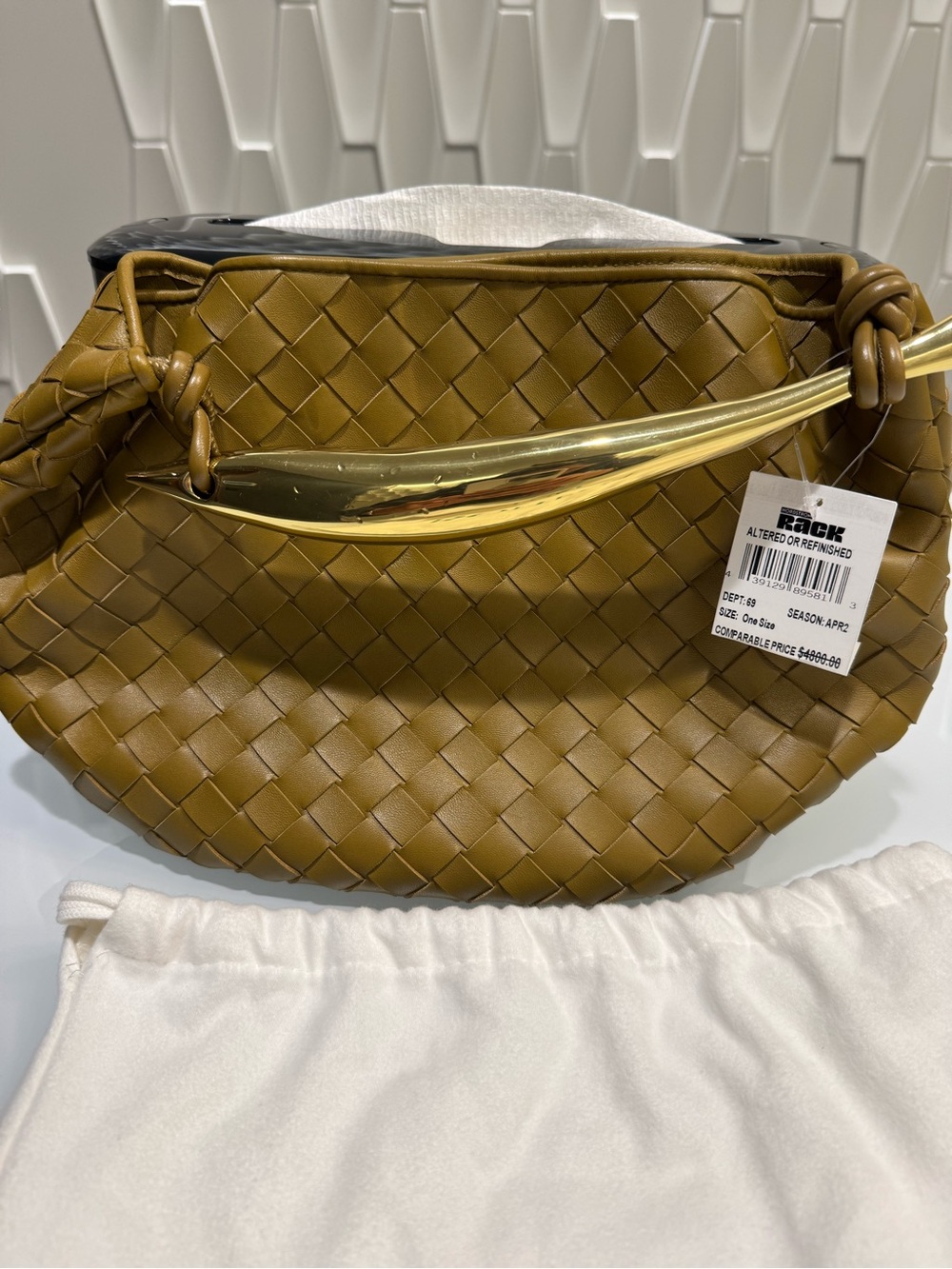 Bottega Veneta Sardine Intrecciato Leather Bag - Picture 4 of 16